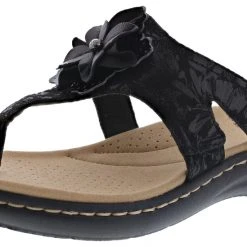 Clarks Women's Laurieann Gema Wide Width Flip Flop Sandals