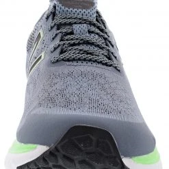 New Balance Men's 680 V7 Lightweight Cushioning Running Shoes