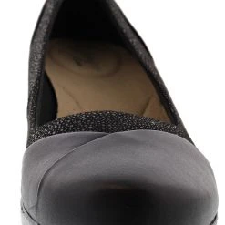 Clarks Of England Clarks Emily Alexa Black Leather Pumps Women's 7 Clarks Of England Clarks Emily Alexa Black Leather Pumps Women's
