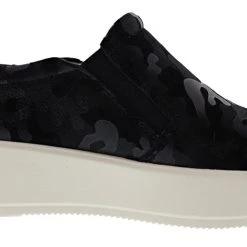 Clarks Of England Clarks Layton Step Women's Walking Shoes 5 Clarks Of England Clarks Layton Step Women's Walking Shoes