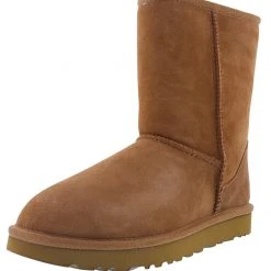 UGG Classic Short II Women Pull On Winter Boots