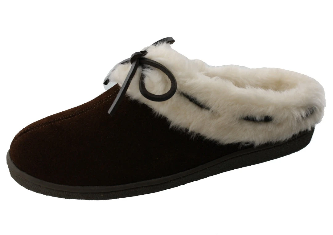 Clarks Of England Clarks Womens Winter Cozy Fur Easy On Lightweight Suede Slippers 1 Clarks Of England Clarks Womens Winter Cozy Fur Easy On Lightweight Suede Slippers