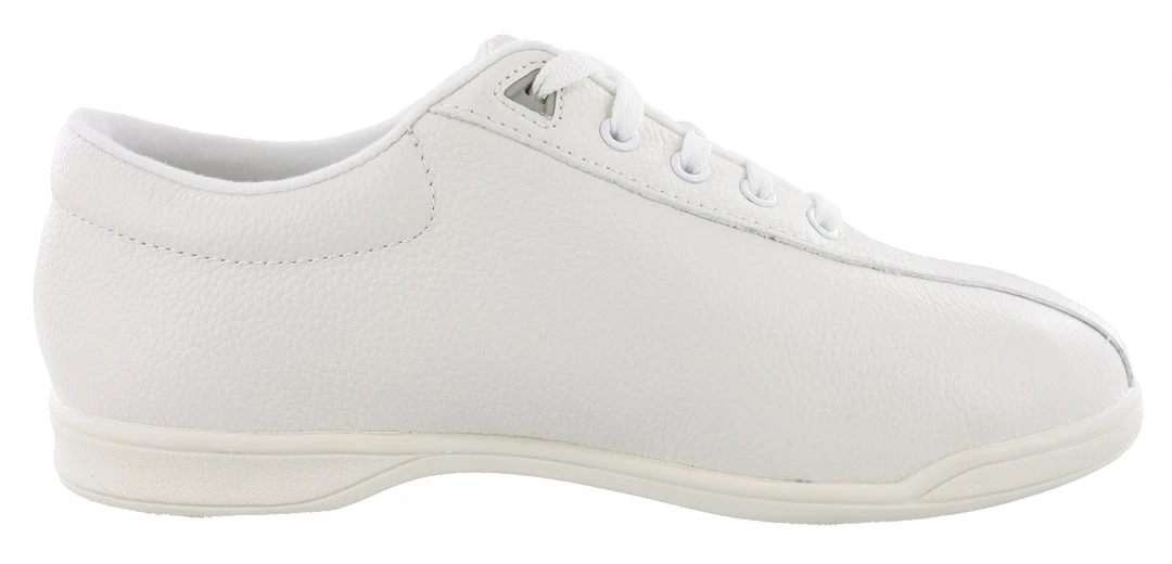 Easy Spirit Women Sport Wide 2E Lightweight Leather Walking Sneakers AP1 7 Easy Spirit Women Sport Wide 2E Lightweight Leather Walking Sneakers AP1