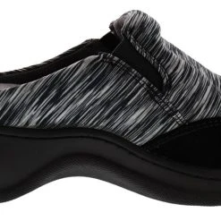 Softwalk Women's Alcon 2E Wide Width Slip On Clogs